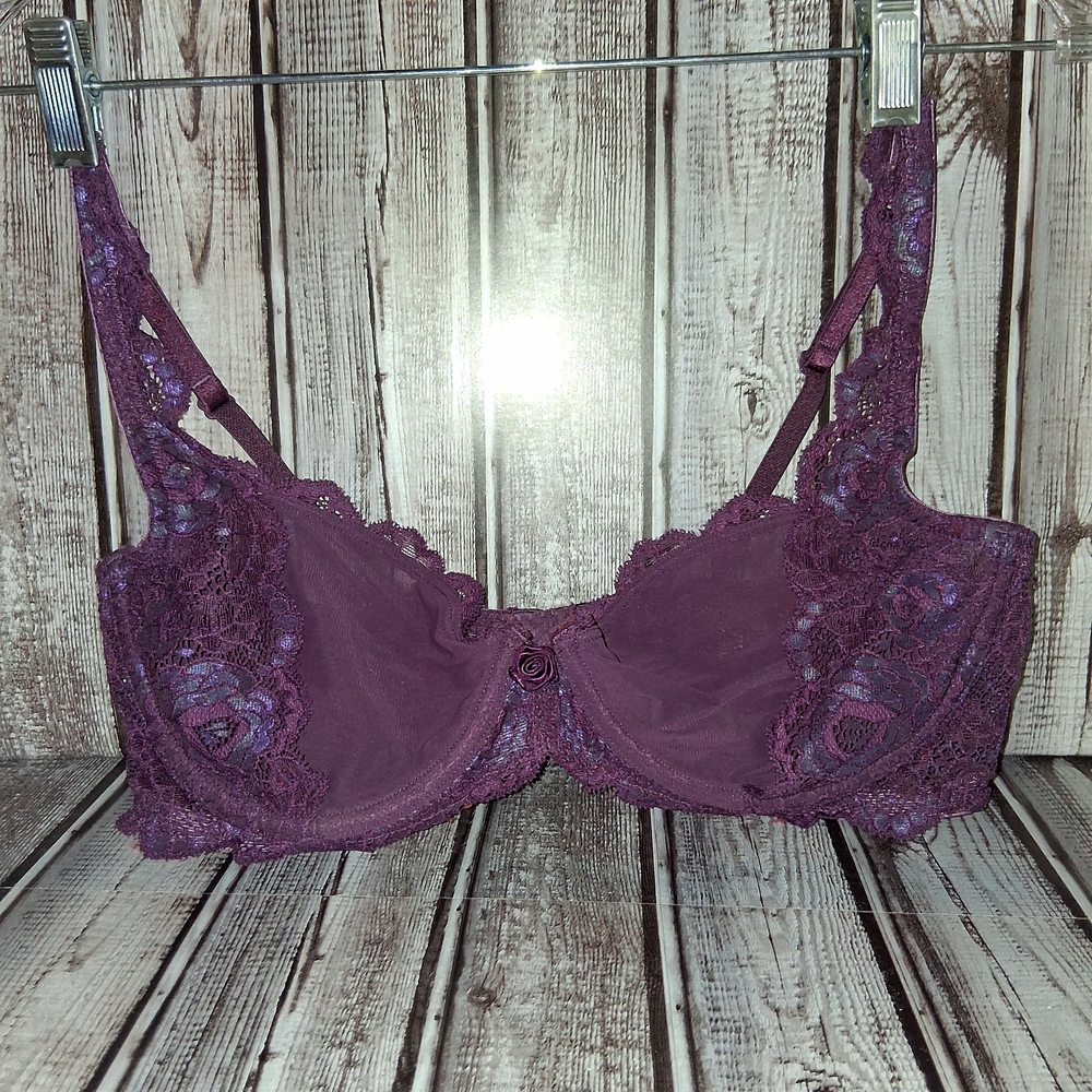Victoria's Secret Underwire Deep Purple Lace Bra